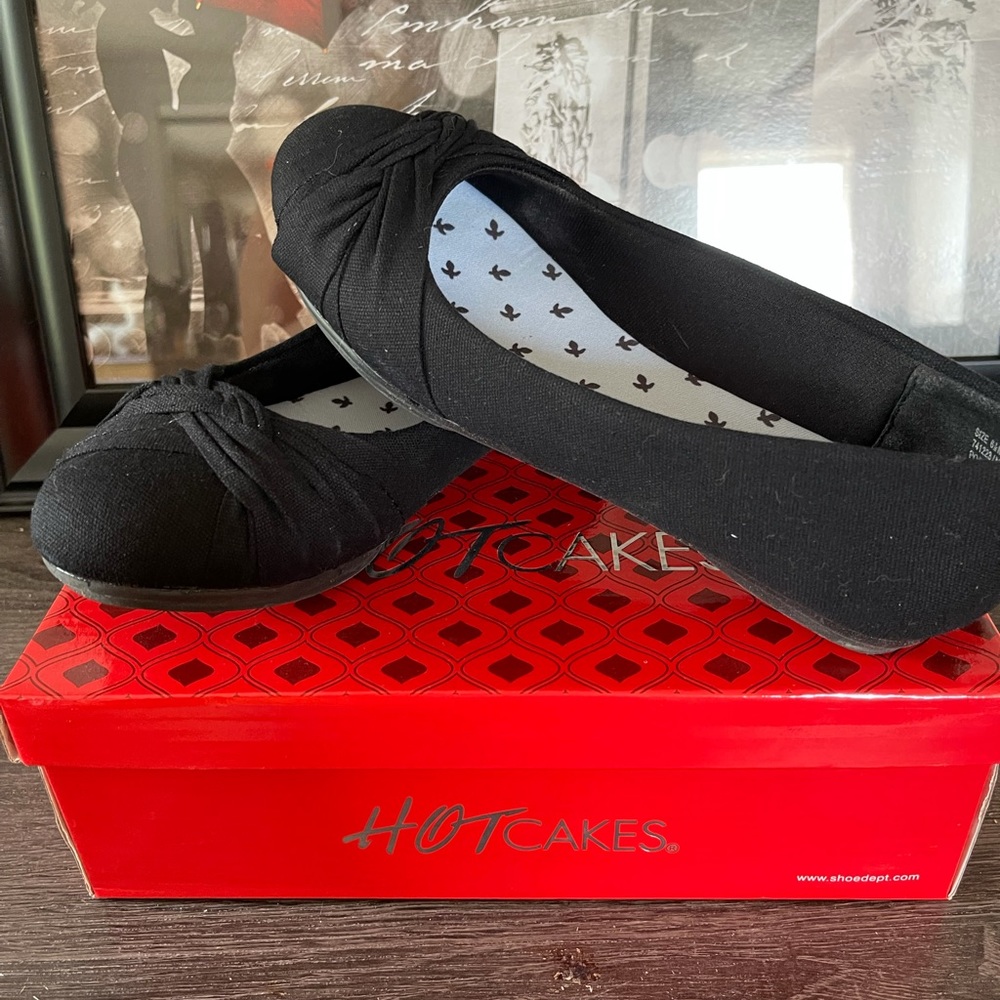 Hot Cakes slip on flats